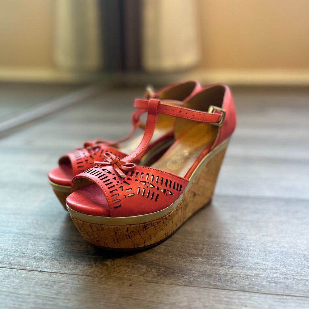 Suzy Love Coral Wedge Sandals – Size 8.5